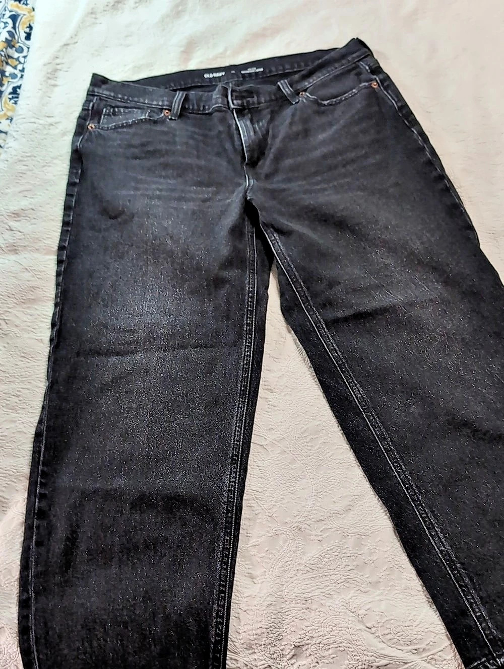 Old Navy Mid-Rise Boyfriend Jeans Black Mid-Rise Jeans Waist 70 Like New